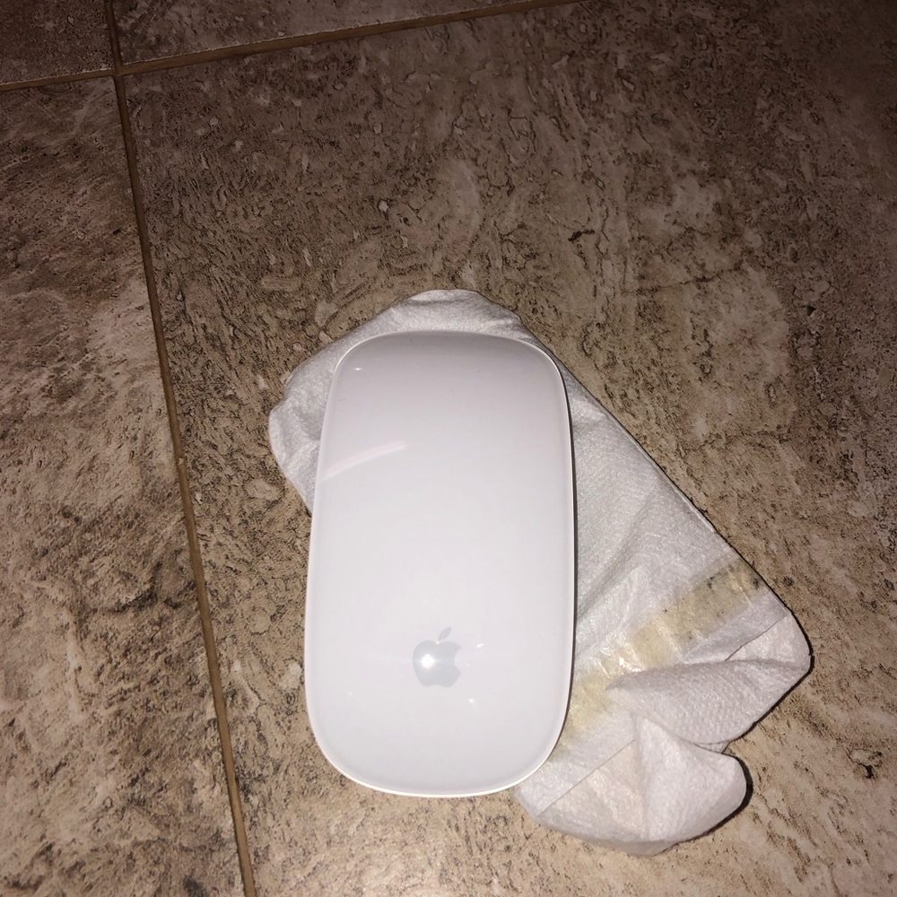 Apple mouse - Picture 2 of 3